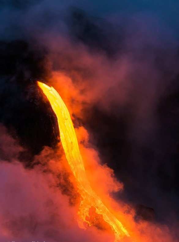 Пугающие кадры: в США разбушевался один из самых опасных вулканов в мире (ФОТО, ВИДЕО) | Русская весна