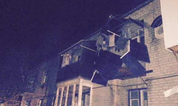 Разрушенные дома и снаряды во дворах: последствия пожара на складе боеприпасов в Сватово (ФОТОЛЕНТА) | Русская весна