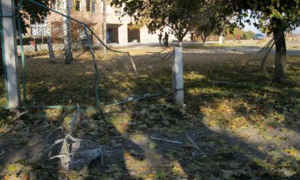 Разрушенные дома и снаряды во дворах: последствия пожара на складе боеприпасов в Сватово (ФОТОЛЕНТА) | Русская весна