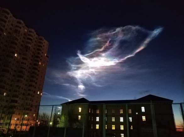 В небе над Донбассом заметили необычное явление (ФОТО, ВИДЕО) | Русская весна