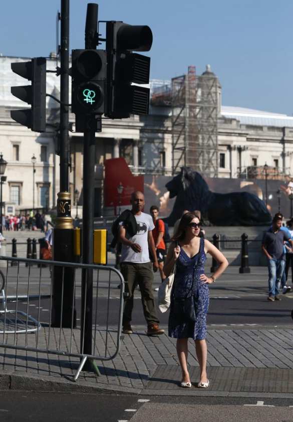 Их нравы: человечки на светофорах в Лондоне стали геями (+ФОТО) | Русская весна