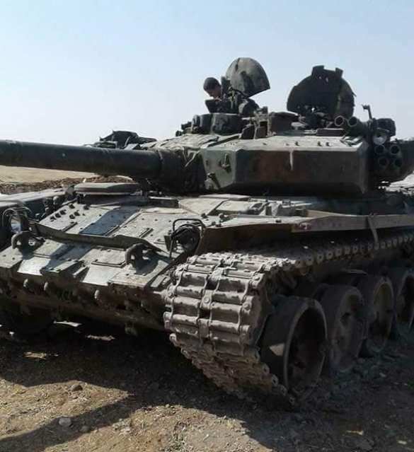 СРОЧНО: В боях за Хаму танк Т-72 уничтожил Т-90, захваченный «Аль-Каидой» (+ФОТО) | Русская весна