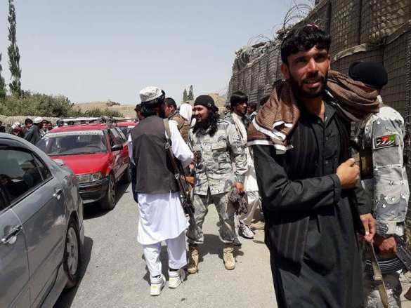 Чудеса и ужас Афгана: талибы и солдаты братаются, а ИГИЛ наносит им удар в спину (ФОТО, ВИДЕО) | Русская весна