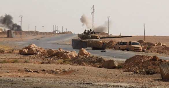 Масштабное контрнаступление ИГИЛ в Ракке: смертники, танки и отступление армии — подробности (ФОТО, ВИДЕО) | Русская весна