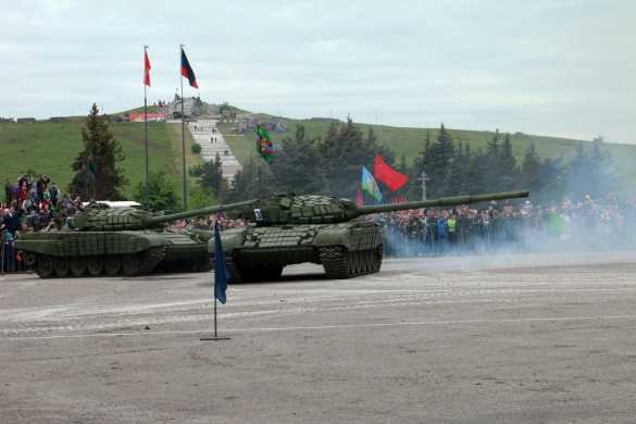 Грация и сила: «Танковый вальс» на легендарной высоте в ДНР (+ВИДЕО, ФОТО) | Русская весна