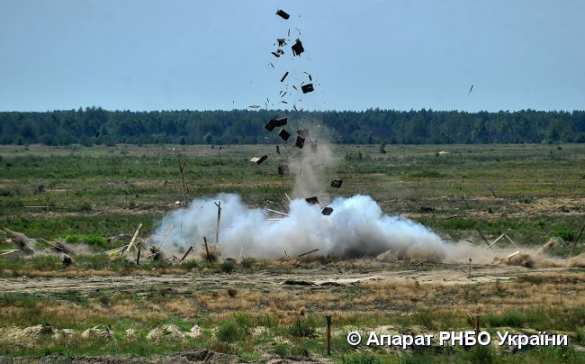 «Враги сдадутся без огня»: Турчинов показал «супероружие» (ФОТО) | Русская весна