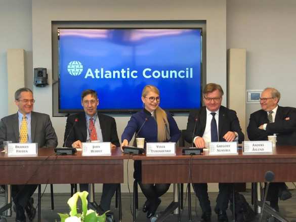 За ярлыком на княжение: Тимошенко прилетела в США и встретилась с Волкером (ФОТО) | Русская весна