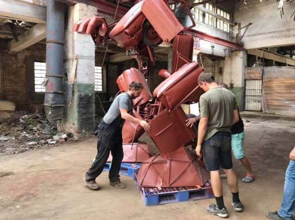 Карго-культ: украинец собрал «трансформера»-протоукраинца из старых запорожцев (ФОТО) | Русская весна