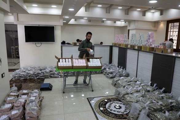 Враг заменяет деньги в Сирии на свои и готовится присоединить регионы САР (ФОТО) | Русская весна