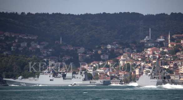 Опубликованы кадры, как турецкие военные корабли сопровождают российский фрегат «Адмирал Григорович» (ФОТО, ВИДЕО) | Русская весна