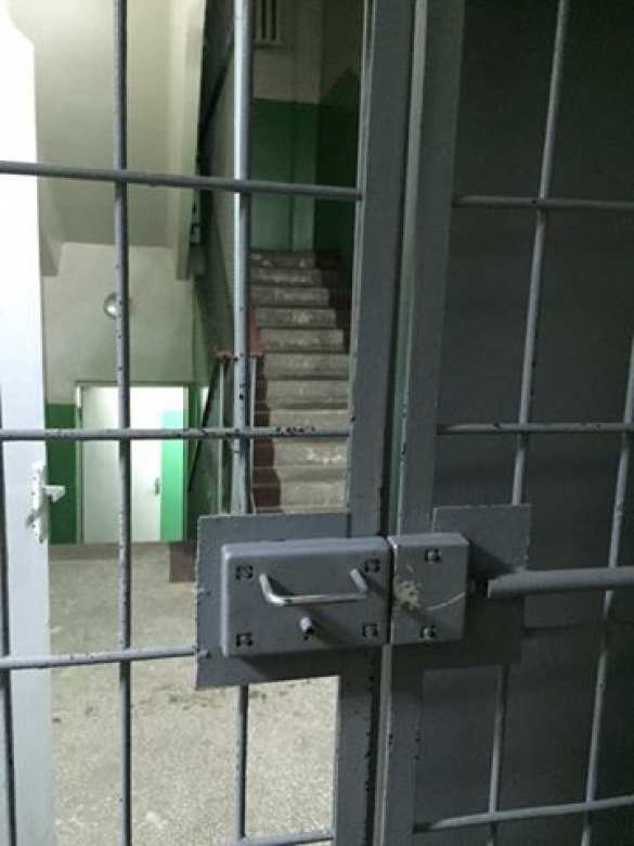 «Луценко дураком родился...» — генпрокурор Украины признал существование тайной тюрьмы СБУ (ФОТО) | Русская весна