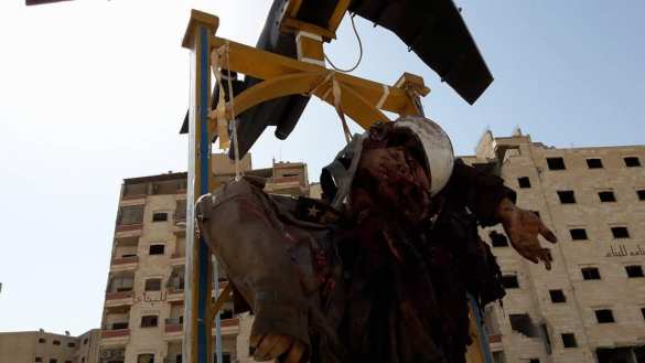 Жестокие кадры: боевики ИГИЛ сбили истребитель МИГ над Дейр эз-Зор и распяли пилота (ВИДЕО, ФОТО 18+) | Русская весна