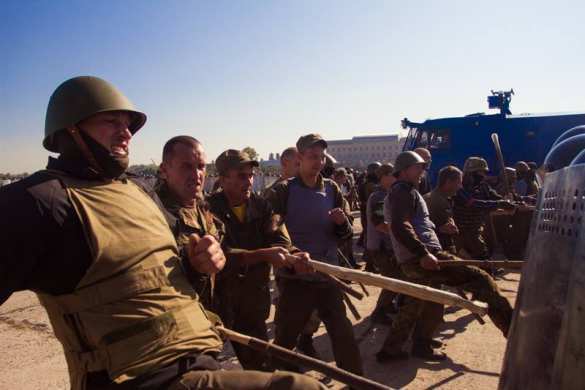 Нацгвардия Украины экстренно готовится разгонять Майдан (ФОТО) | Русская весна