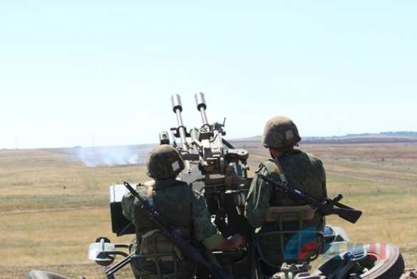 Народная милиция ЛНР провела масштабные учения по маневренной обороне (ФОТО) | Русская весна