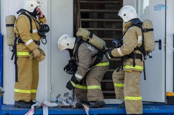 На стройплощадке Крымского моста прошли учения МЧС России (ФОТО) | Русская весна
