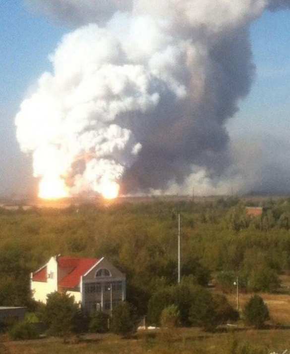 В Донецке взорван склад завода химических изделий (фото, видео) | Русская весна