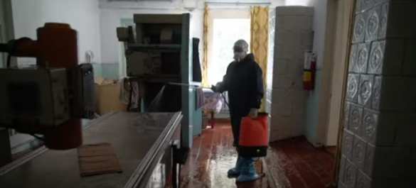 Самодельные защитные костюмы, пакеты на ногах и вскрытия на улицах — медицина Украины капитулировала перед коронавирусом (ФОТО, ВИДЕО) | Русская весна