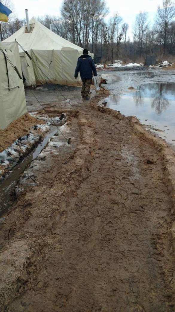 Шокирующие кадры: Украинские военные живут в нечеловеческих условиях (ФОТО) | Русская весна