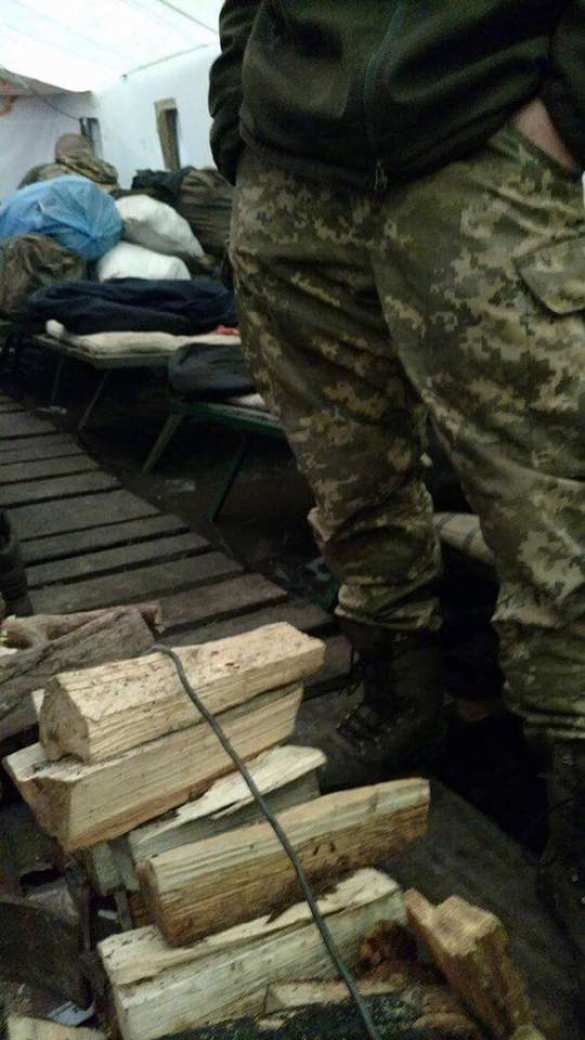 Шокирующие кадры: Украинские военные живут в нечеловеческих условиях (ФОТО) | Русская весна