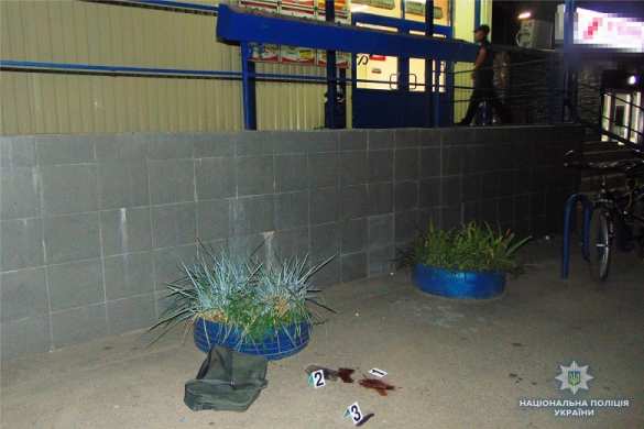 Типичная Украина: в киевском супермаркете посетителя пырнули ножом (ФОТО) | Русская весна