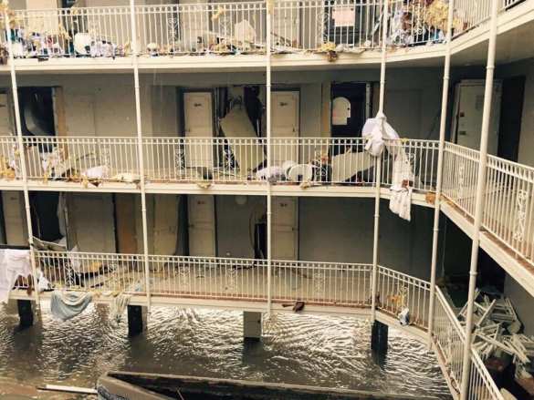 Новый разрушительный ураган угрожает поглотить США: есть жертвы, опубликованы шокирующие снимки из космоса (ФОТО, ВИДЕО) | Русская весна