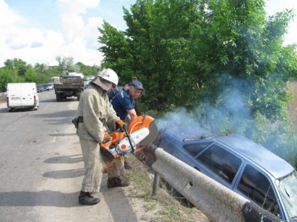 Машина с «ВСУшниками» упала в реку, есть жертвы (ФОТО) | Русская весна