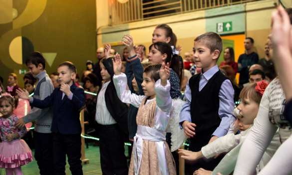 В РП «РЭК» провели утренник для детей сотрудников и ребят из прифронтовых районов (ФОТО) | Русская весна