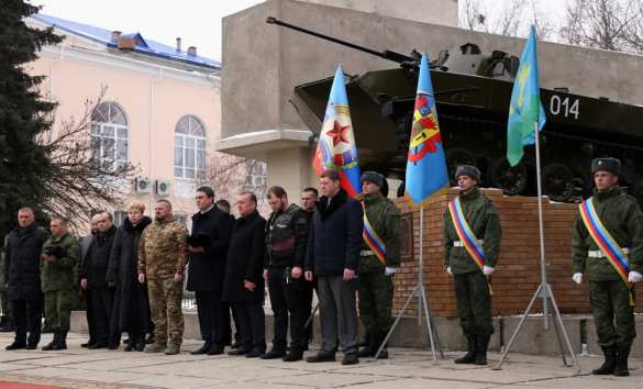 Крылатая пехота ЛНР: Луганск, БМП, мемориал десантникам (ФОТО, ВИДЕО) | Русская весна