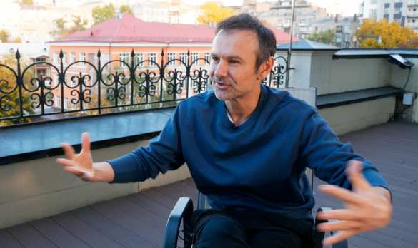 Вакарчук сравнил концерты на стадионах и работу в Раде | Русская весна