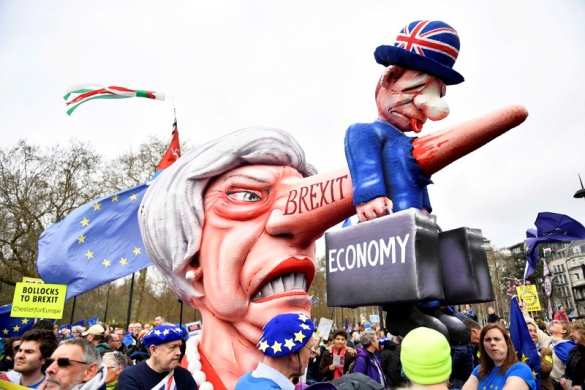 Десятки тысяч британцев вышли на массовый митинг из-за Brexit (ФОТО) | Русская весна