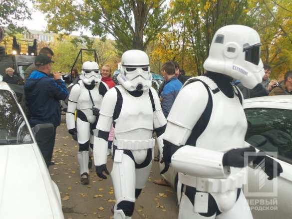 Полиция в Одессе схлестнулась с людьми Дарта Вейдера: опубликованы фото | Русская весна