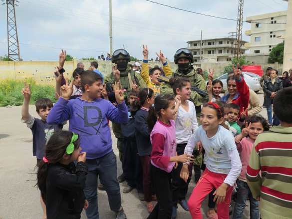 Сирийская весна: «Вежливые люди», помощь Латакии и цветы от детей для спецназа ВС России — эксклюзив «РВ» (ФОТО+ВИДЕО) | Русская весна