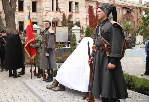 В Виннице открыли памятник Симону Петлюре (+ФОТО) | Русская весна