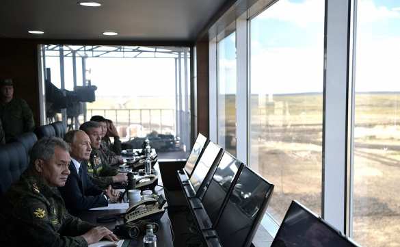 Полный разгром «вражеских» сил: Владимир Путин оценил мощь Армии России на манёврах «Восток-2018» (ФОТО, ВИДЕО) | Русская весна