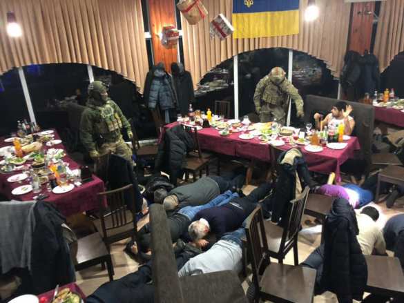 Воровской сходняк под трезубцем: власти Украины устраняют конкурентов (ФОТО) | Русская весна