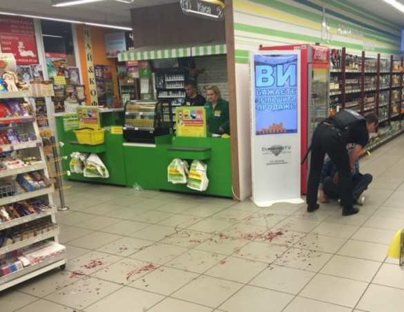 В Запорожье пойманный на воровстве мужчина вскрыл себе вены (ФОТО) | Русская весна