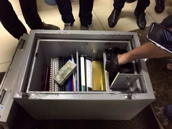 На  Украине началась война прокуроров: арестовывают и возбуждают уголовные дела друг против друга (+ФОТО) | Русская весна