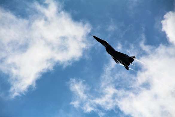 ВСУ готовятся к атаке: танки и авиация подняты на Донбассе (ФОТО) | Русская весна