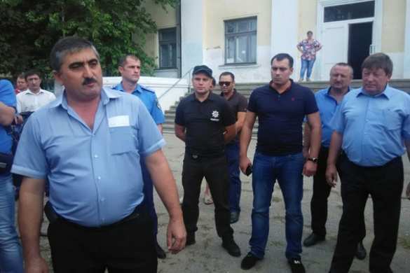 Жители села под Одессой требуют выселить цыган после убийства ребенка | Русская весна