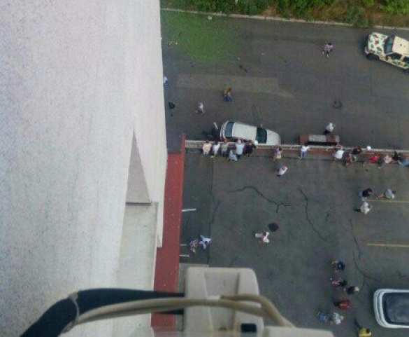 СРОЧНО: В результате взрыва в Донецке человека разорвало на части — подробности (+ВИДЕО, ФОТО 18+) | Русская весна