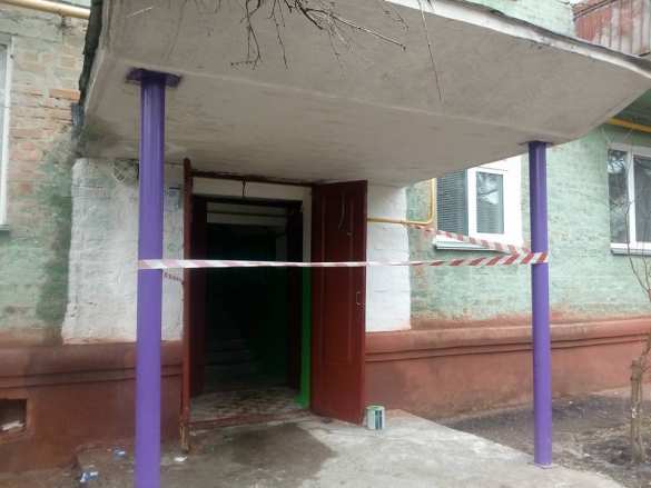 Типичная Украина: В Чернигове бандит обстрелял полицейских и взорвал гранату (ФОТО, ВИДЕО) | Русская весна