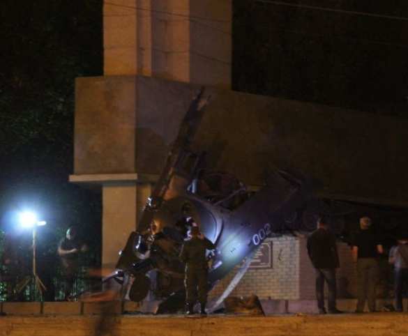 Опубликованы кадры с места взрыва в Луганске (+ФОТО, ВИДЕО) | Русская весна