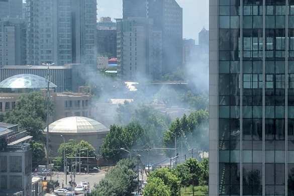 МОЛНИЯ: Взрыв произошёл у посольства США в Пекине (ФОТО, ВИДЕО) | Русская весна