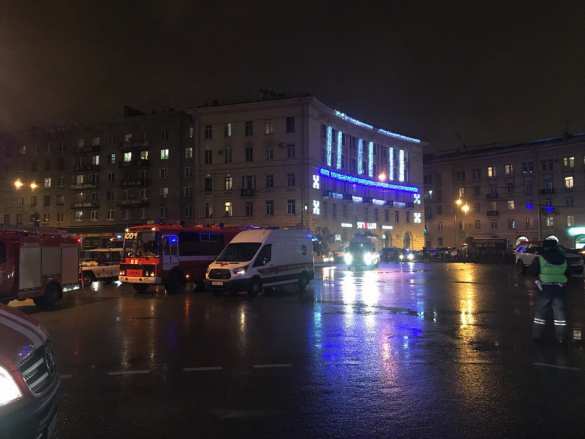 СРОЧНО: В петербургском магазине прогремел взрыв (ФОТО, ВИДЕО) | Русская весна