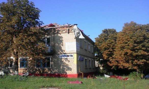 Лутугино в огне: взорванные дома, поврежденные церкви, сожженные здания (Фотолента) | Русская весна