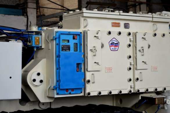 В ДНР Ясиноватский машзавод провел испытание модернизированного проходческого комбайна (ФОТО) | Русская весна