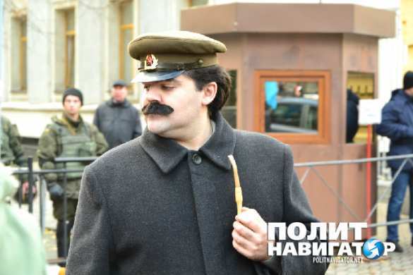 «На русском говорят необразованные оккупанты», — пикет в защиту мовы (ФОТО, ВИДЕО) | Русская весна