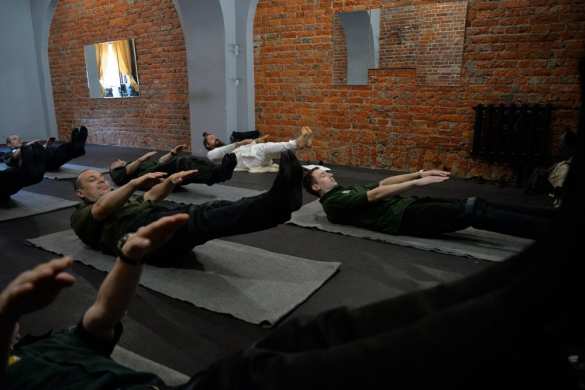 За странную историю про «запрет йоги в СИЗО из-за мужеложества» могут наказать авторов (ФОТО) | Русская весна