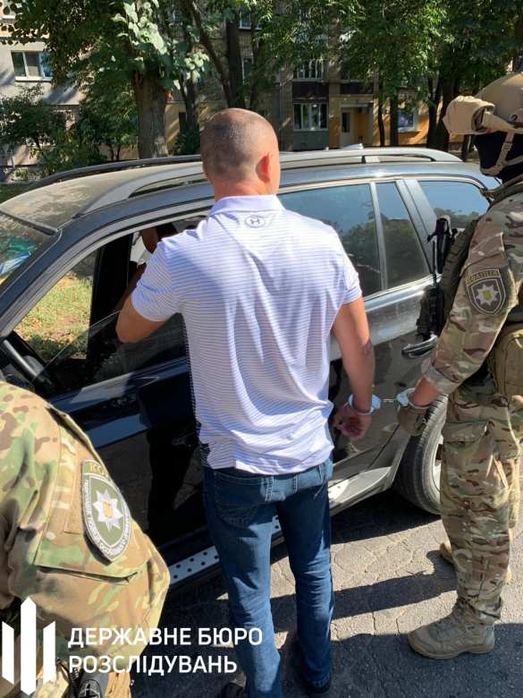 Спецназ и ГБР задержали сотрудника СБУ, избившего мужчину в кафе (+ФОТО) | Русская весна