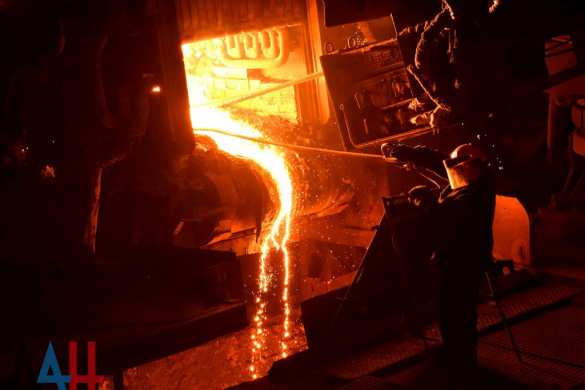 Захарченко запустил выплавку стали на Юзовском металлургическом заводе (+ВИДЕО, ФОТО) | Русская весна